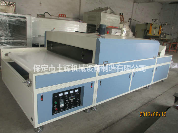 烘干固化隧道爐運行平穩(wěn)，生產(chǎn)效率高